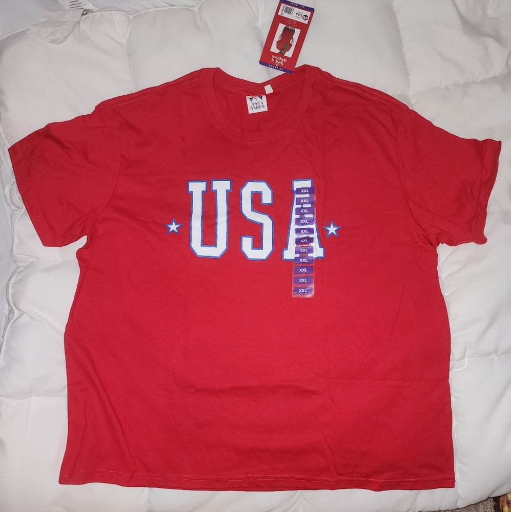 NWT USA Spirit of America T-shirt